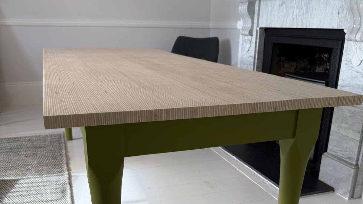 Scandi Dining Table in Olive Green