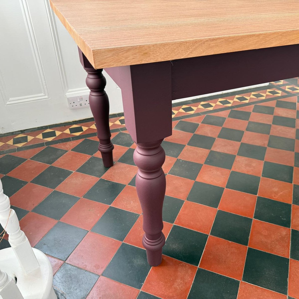 'The Newquay' Farmhouse Wooden Dining Table (Purple)