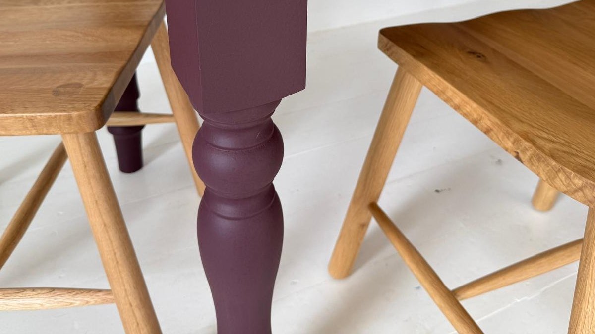 Farmhouse Table Leg in plum. 