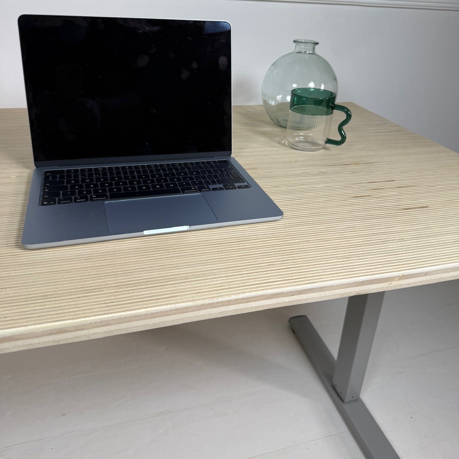 Sit–Stand Desk with Made to Measure Edge-Grain Plywood Top