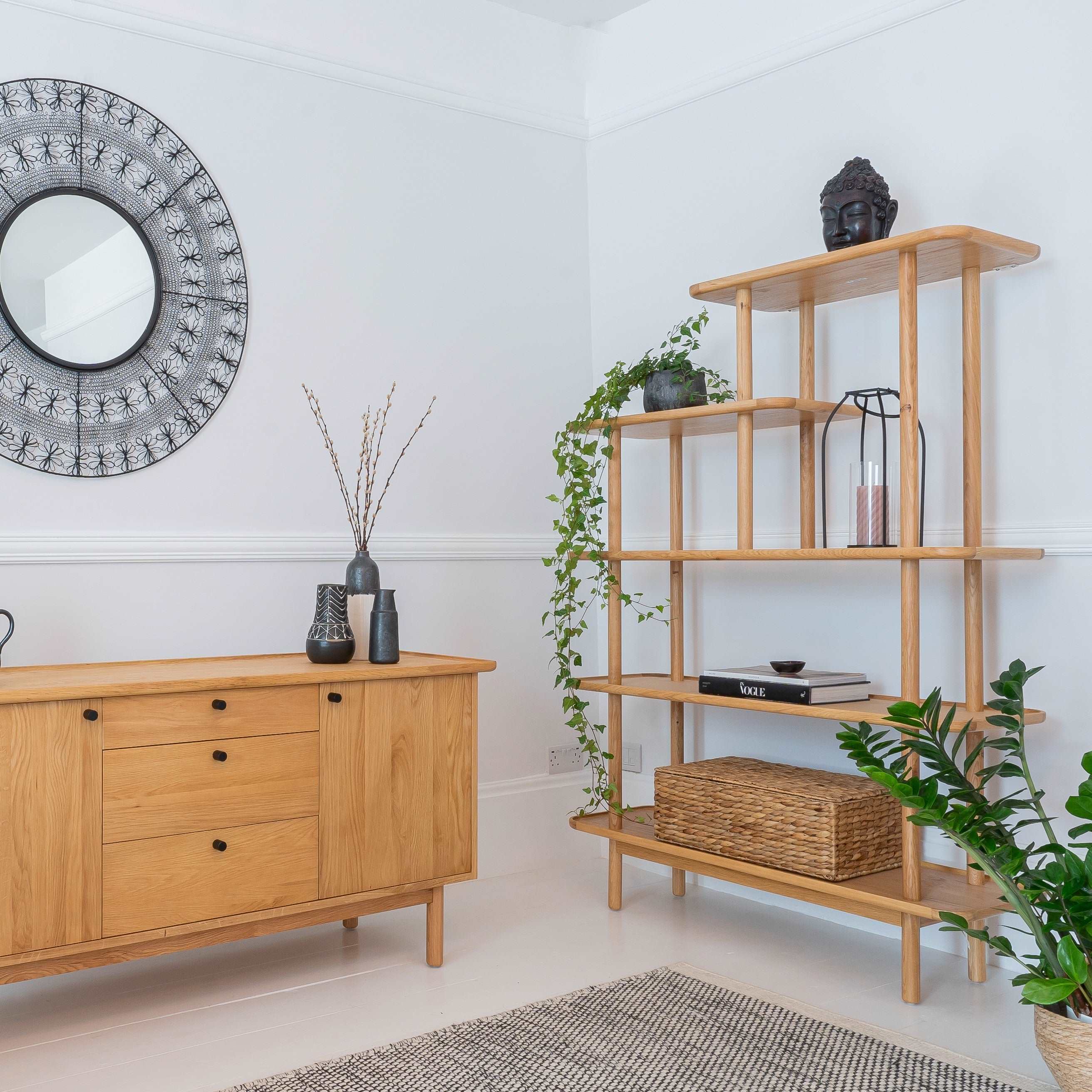 Sandywater Solid Oak 3 Drawer 2 Door Moden Sideboard Unit